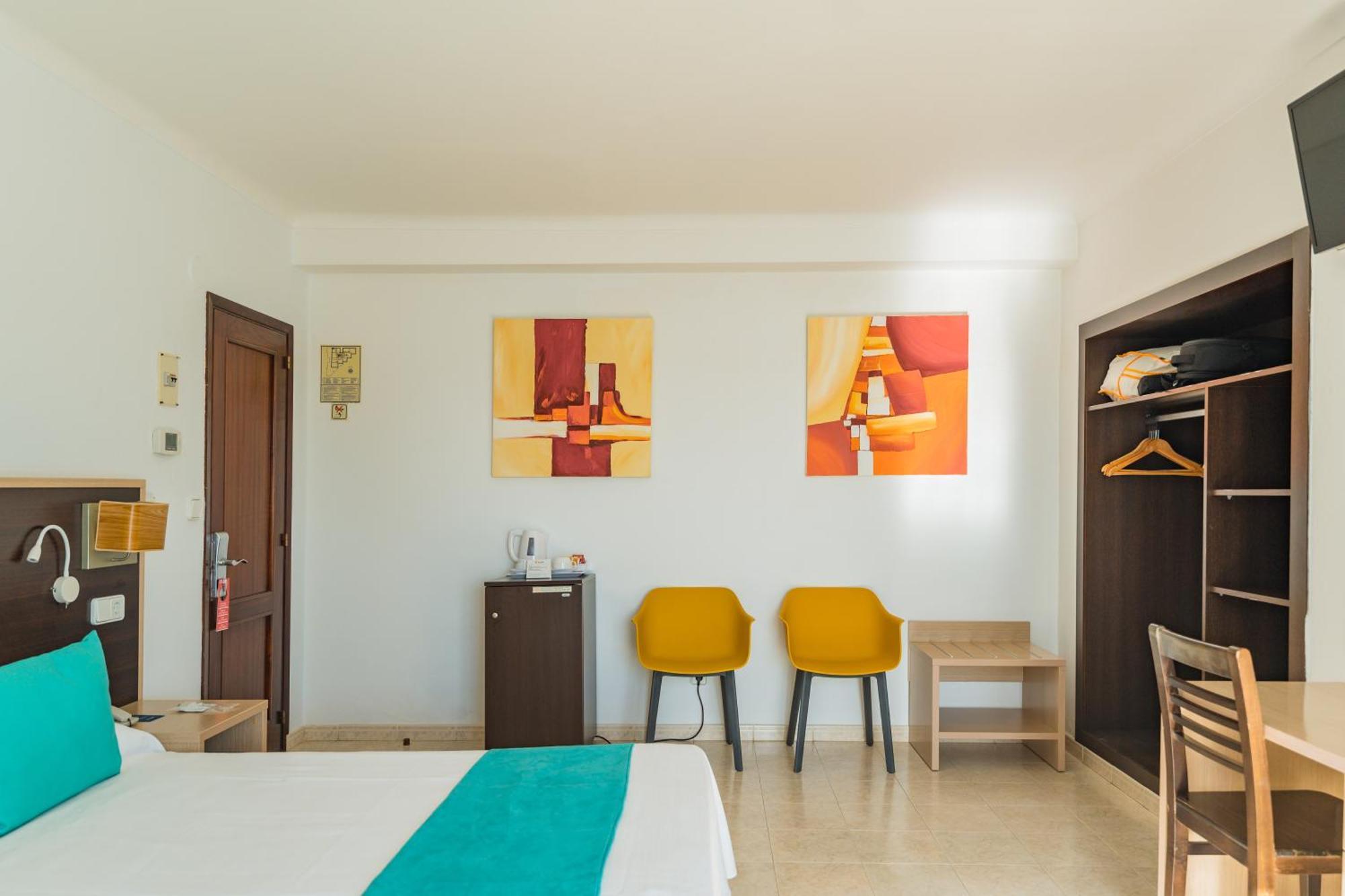 Hotel Orosol By Typic Hotels San Antonio  Exteriör bild