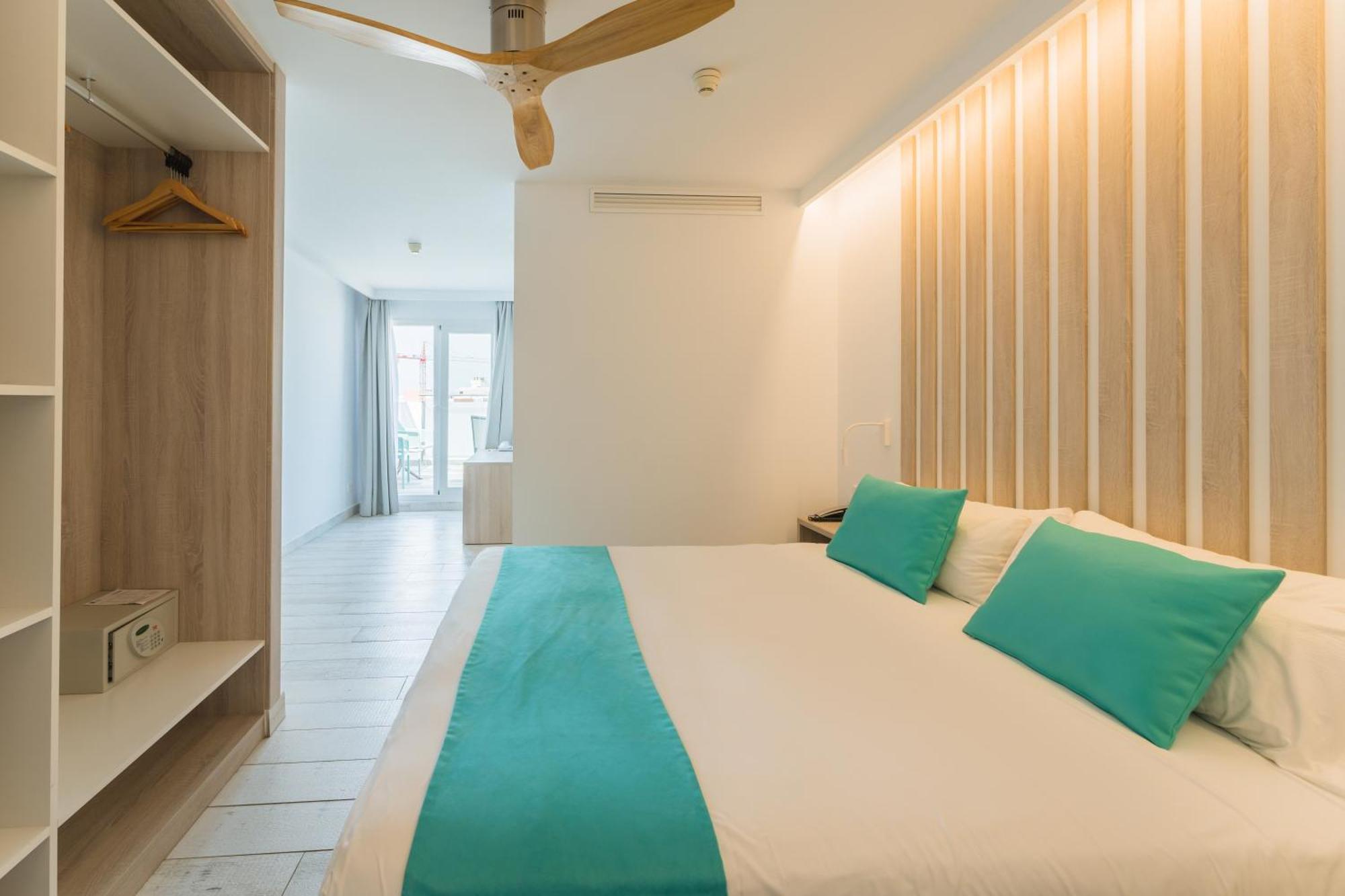 Hotel Orosol By Typic Hotels San Antonio  Exteriör bild
