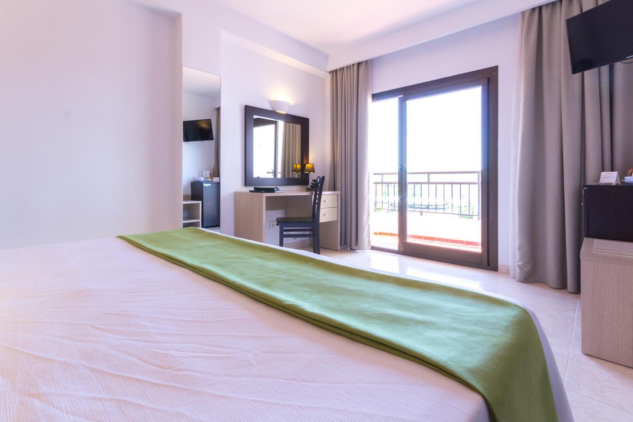 Hotel Orosol By Typic Hotels San Antonio  Exteriör bild