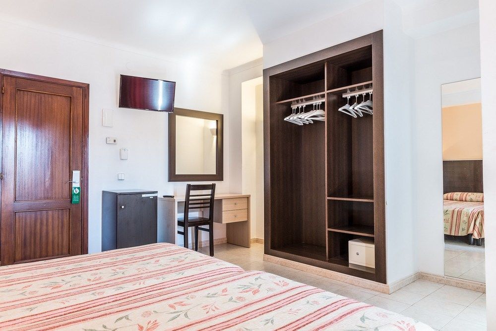 Hotel Orosol By Typic Hotels San Antonio  Exteriör bild