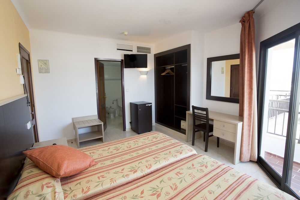 Hotel Orosol By Typic Hotels San Antonio  Exteriör bild