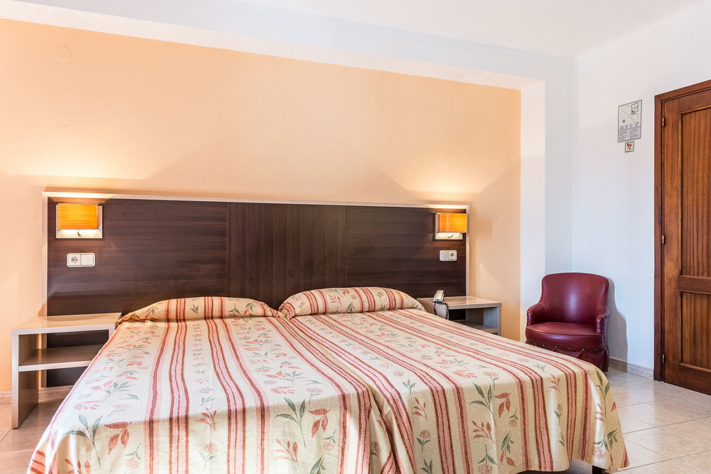 Hotel Orosol By Typic Hotels San Antonio  Exteriör bild